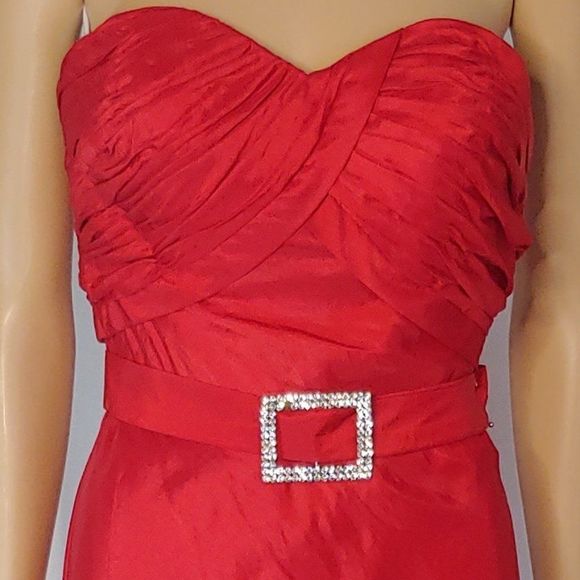 New Gigi Mermaid Style Formal Evening Gown in Red - Picture 4 of 4